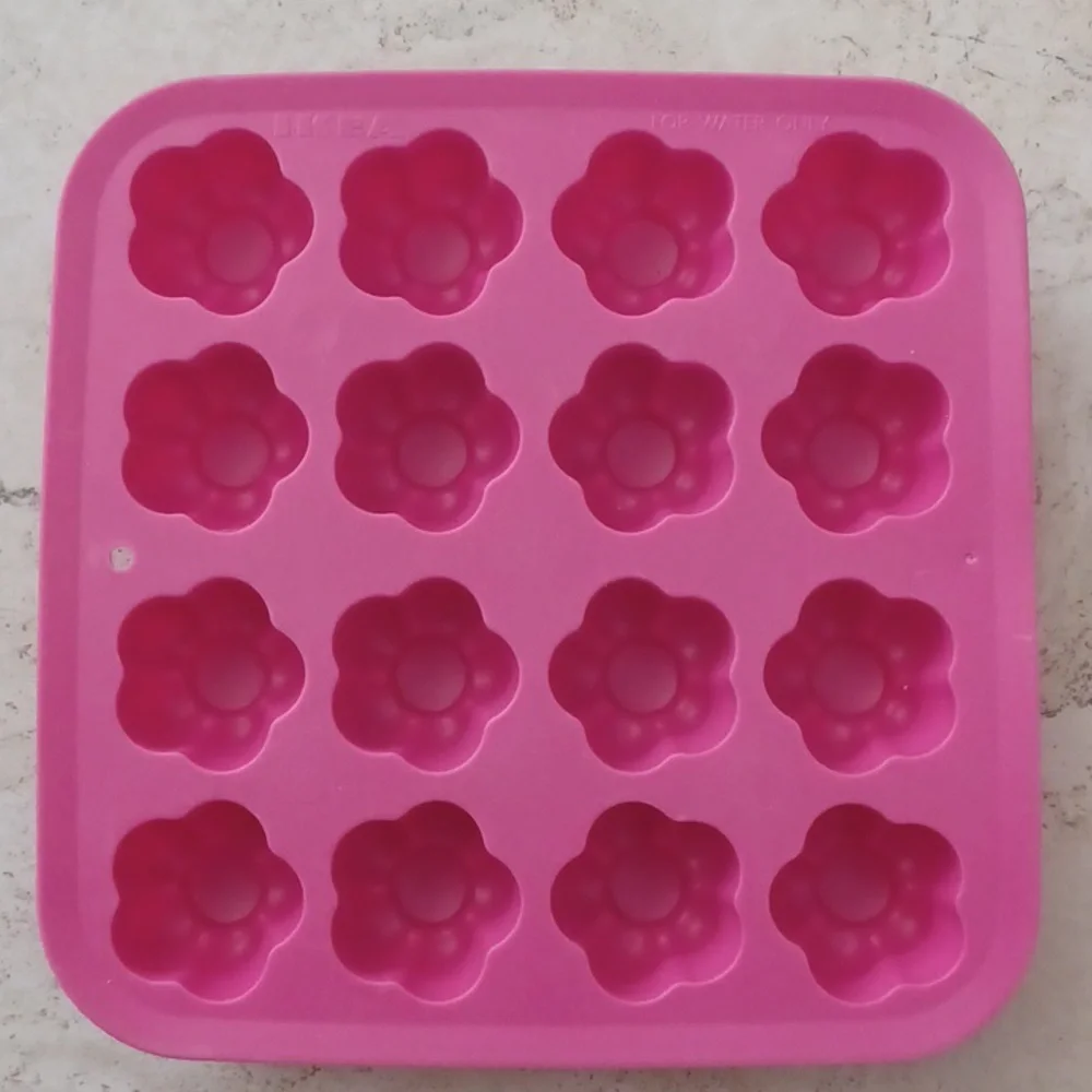 Unknown/IKEA heart molds